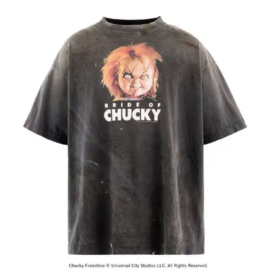 SAINT Mxxxxxx × CHUCKY Graphic T-Shirt – Black front SAINT MXXXXXX x Cky Bride of Chucky T-shirt - Image 1